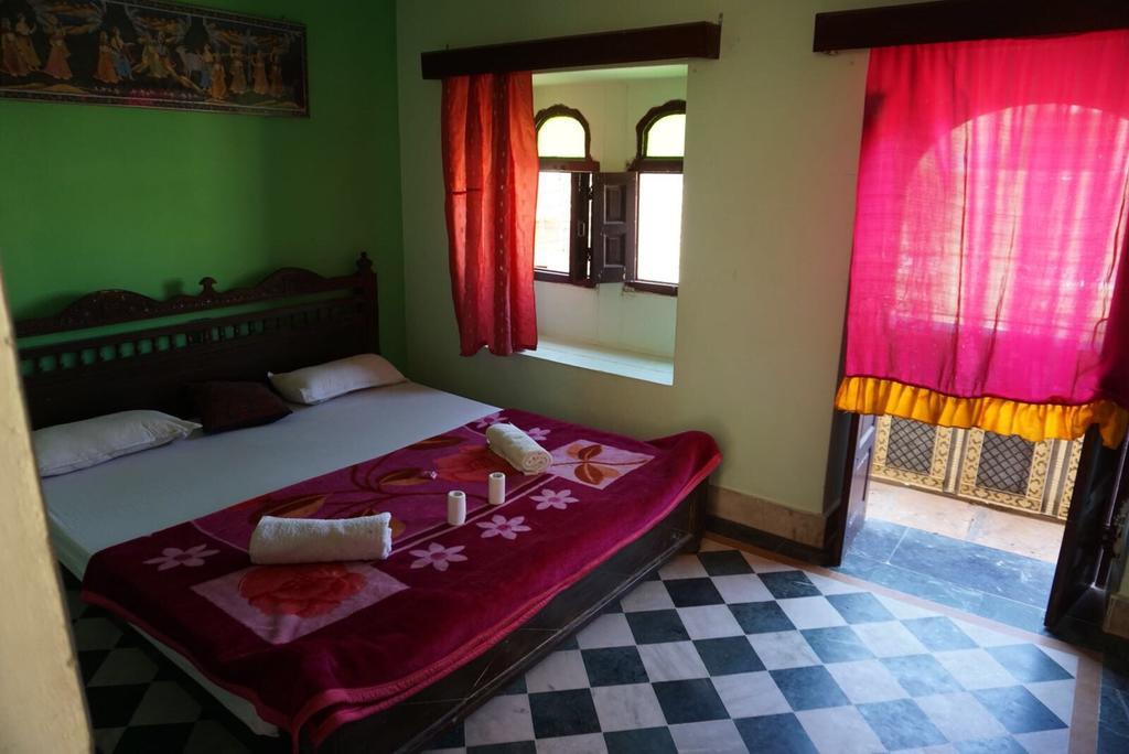 Отель Arya Haveli Джайсалмер Экстерьер фото