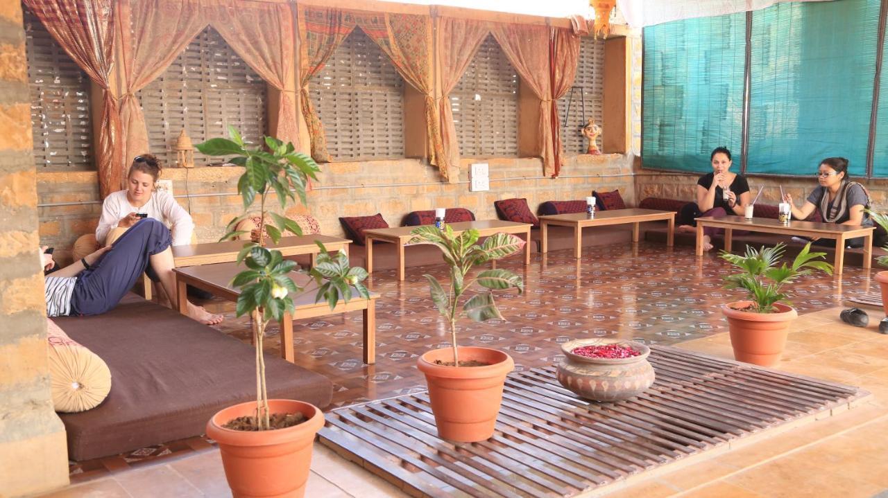 Отель Arya Haveli Джайсалмер Экстерьер фото
